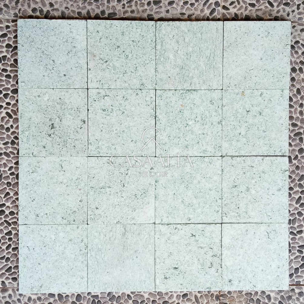 HIJAU - LISA <br> 10cm x 10cm <br> (valor por m²)