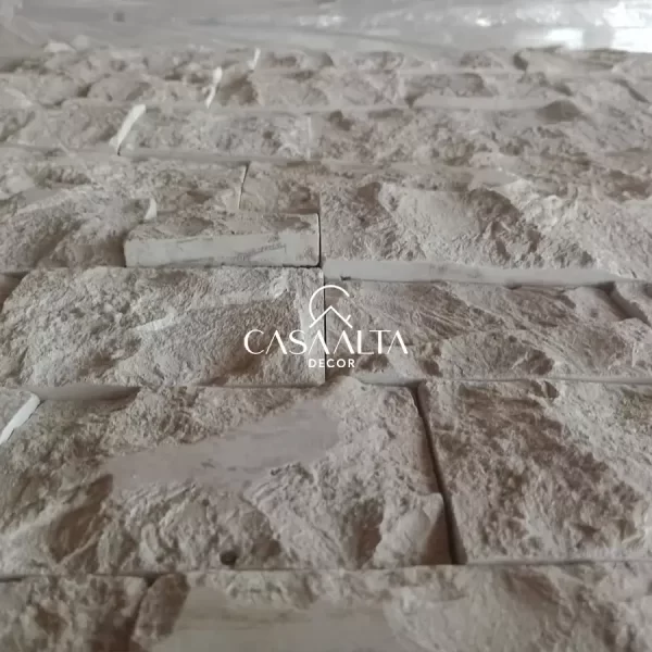 TRAVERTINO NACIONAL - ROCKFACE <br> 10cm x free <br> (valor por m²)